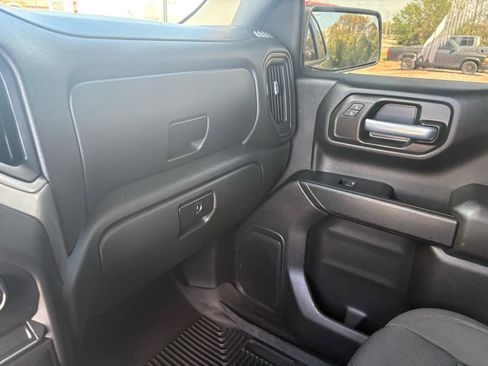 Used 2021 Chevrolet Silverado 1500 Custom Trail Boss w/ LPO, Dark Essentials Package image 26