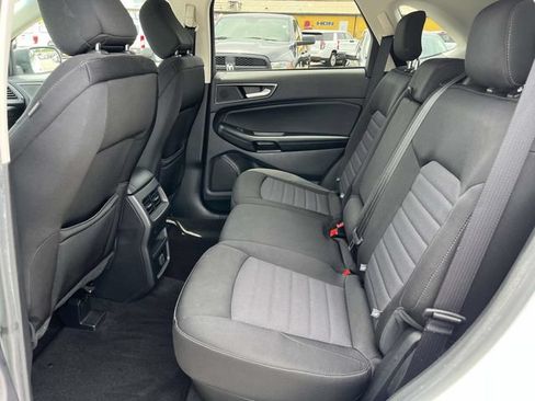 Used 2020 Ford Edge SE FWD image 14