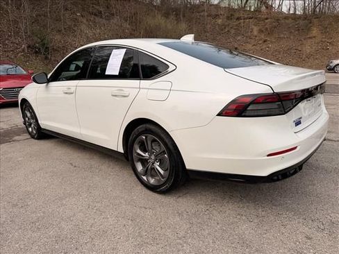 Used 2023 Honda Accord EX-L image 6