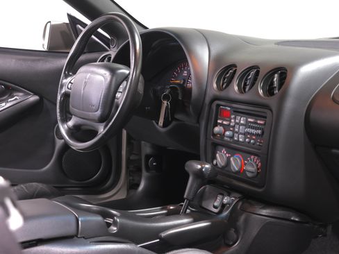 Used 2000 Pontiac Firebird Formula RWD image 20