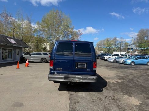 Used 2007 Ford E-350 and Econoline 350 Extended Wagon Super Duty RWD image 8