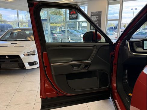 Used 2022 Rivian R1T Adventure image 11