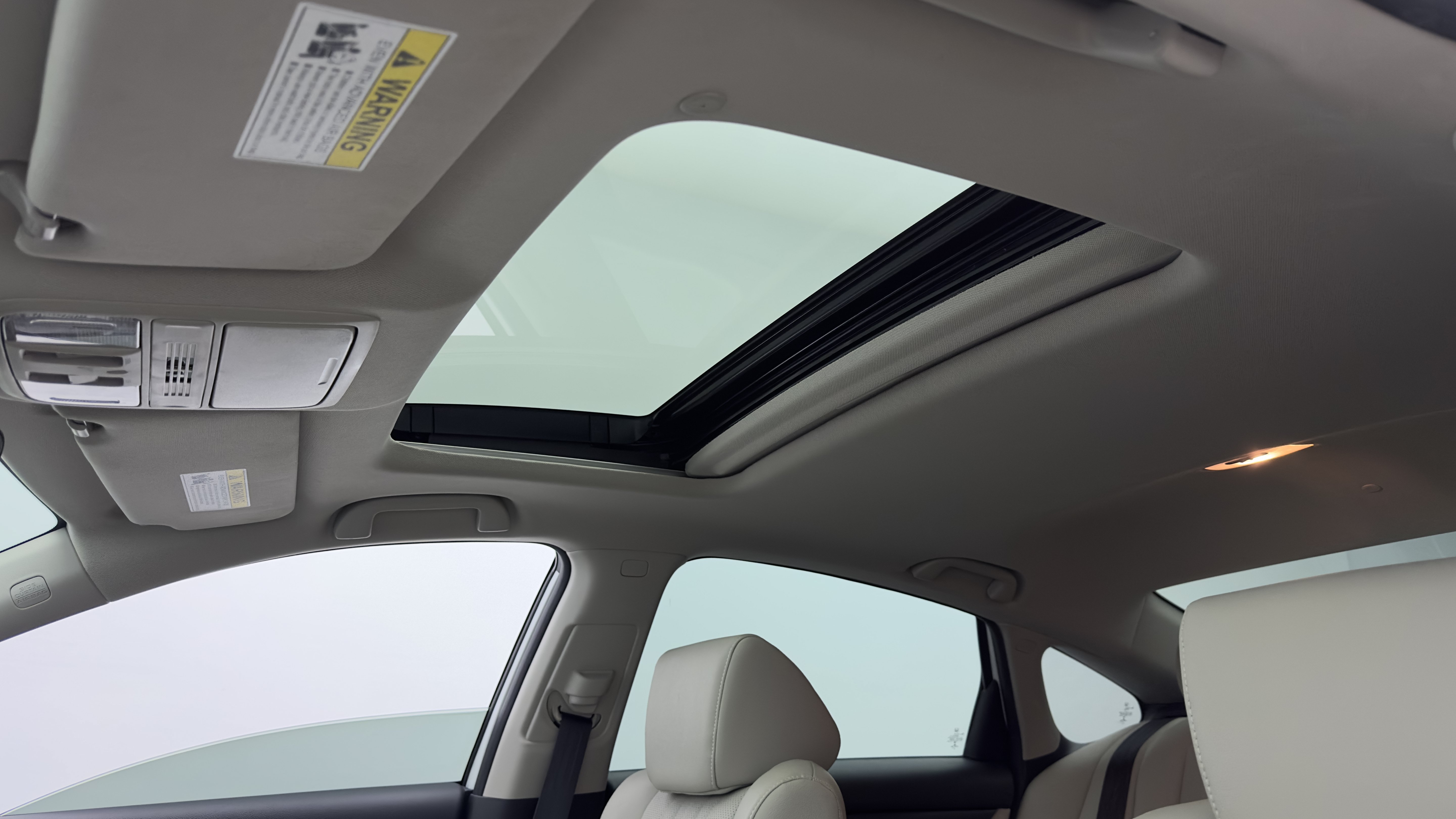 Used 2022 Honda Accord EX-L image 4