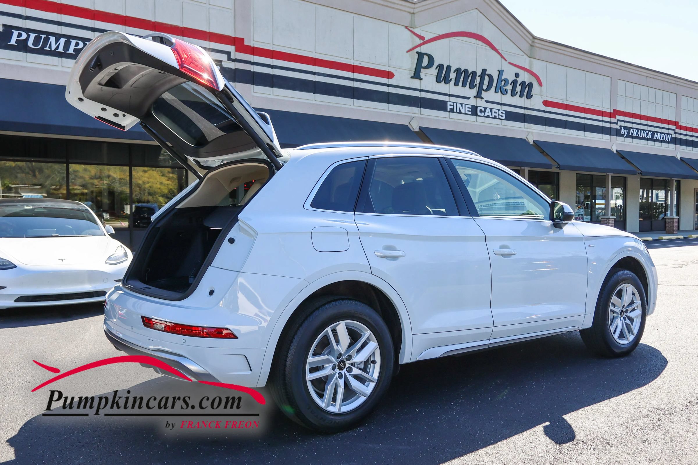 Used 2023 Audi Q5 2.0T Premium w/ Convenience Package AWD/4WD image 10
