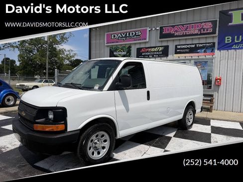 Used 2014 Chevrolet Express 1500 RWD image 1