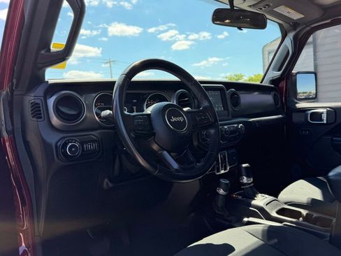 Used 2021 Jeep Wrangler Unlimited Sport AWD/4WD image 11