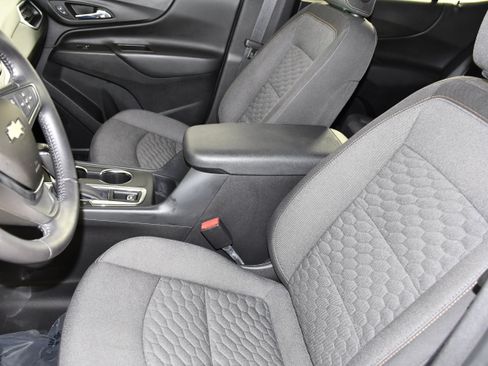 Used 2021 Chevrolet Equinox LT AWD/4WD image 39