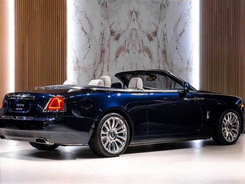 Used 2019 Rolls-Royce Dawn image 5
