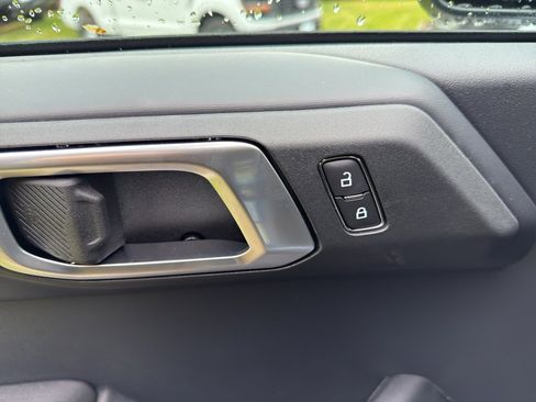 New 2025 Ford Bronco Outer Banks image 15