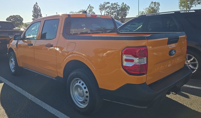 Used 2026 Ford Maverick XL AWD/4WD image 3