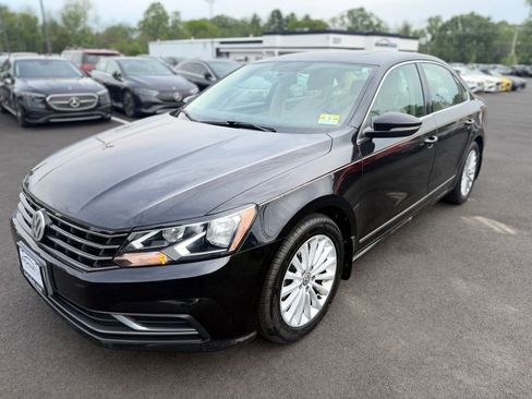 Used 2017 Volkswagen Passat 1.8T SE FWD image 7