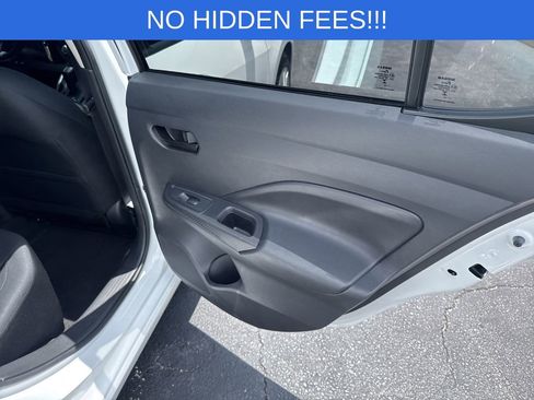 Used 2023 Nissan Versa S FWD image 30
