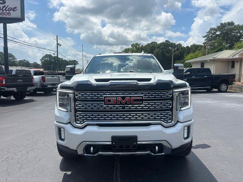 Used 2022 GMC Sierra 2500 Denali w/ Denali Ultimate Package AWD/4WD image 2
