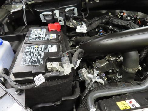 Used 2025 Ford Expedition Tremor image 32
