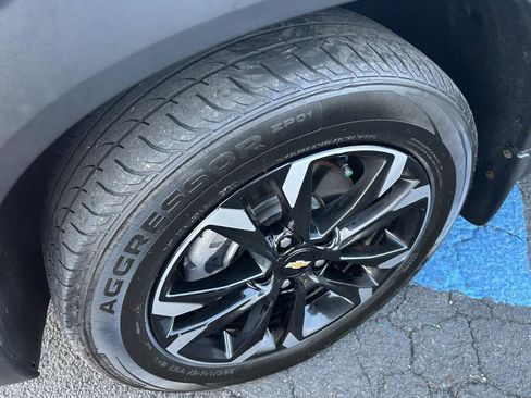 Used 2021 Chevrolet TrailBlazer LT w/ Convenience Package image 11