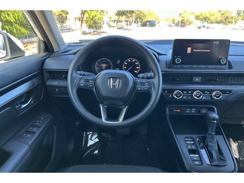 Used 2025 Honda CR-V EX image 16