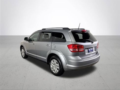 Used 2019 Dodge Journey SE FWD image 8
