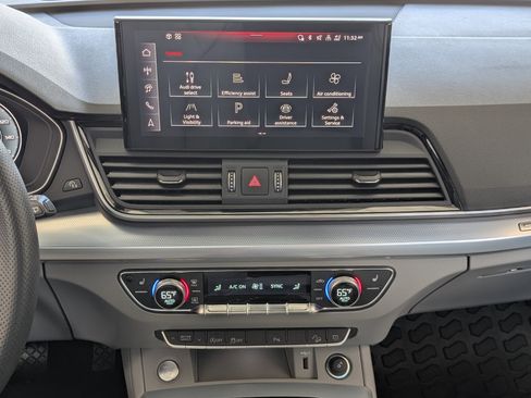 Used 2024 Audi Q5 2.0T Premium Plus w/ Premium Plus Package AWD/4WD image 26