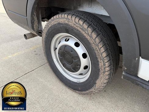 Used 2024 Ford Transit 150 Low Roof RWD image 19