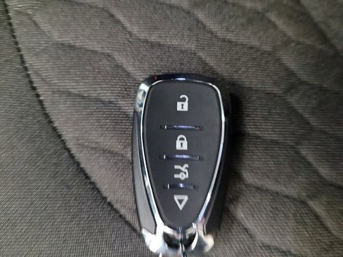 Used 2020 Chevrolet Equinox LT w/ Driver Convenience Package FWD image 32