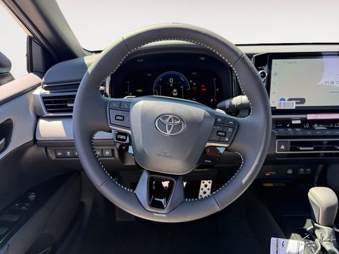 New 2026 Toyota Camry SE image 12