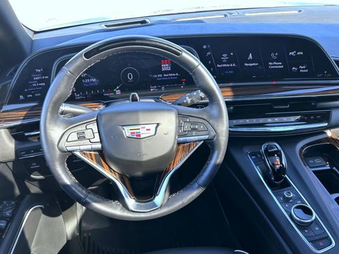 Certified 2024 Cadillac Escalade ESV Premium Luxury w/ Performance Package image 16