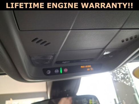 Used 2023 GMC Acadia SLE w/ Driver Convenience Package image 13