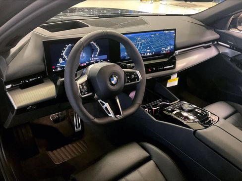 New 2026 BMW 530i 530i w/ M Sport Package image 8