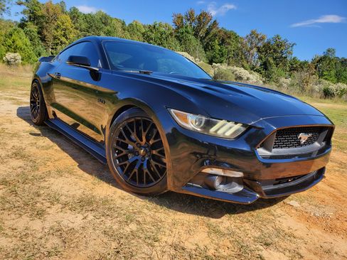 Used 2017 Ford Mustang GT Premium w/ Equipment Group 401A image 17