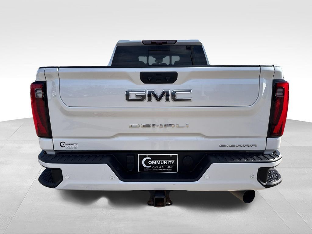 Used 2024 GMC Sierra 2500 Denali Ultimate w/ Max Trailering Package AWD/4WD image 4