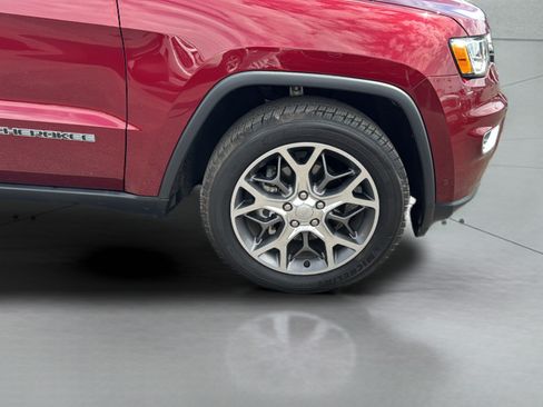 Used 2020 Jeep Grand Cherokee Limited RWD image 34