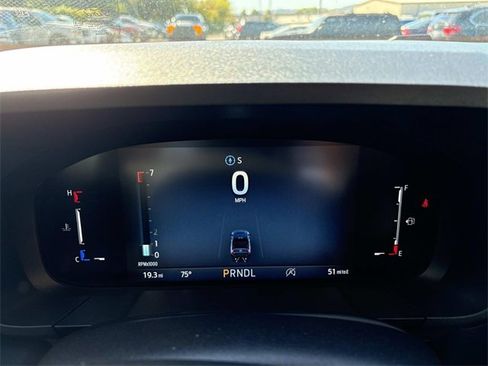 New 2025 Ford Maverick XLT w/ XLT Luxury Package image 30