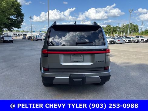 Used 2024 Lexus GX 550 image 6