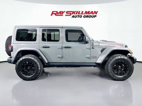 Used 2019 Jeep Wrangler Unlimited Rubicon AWD/4WD image 8