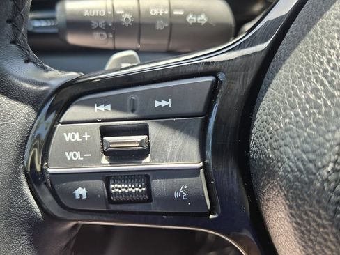 Used 2025 Honda Pilot EX-L image 22