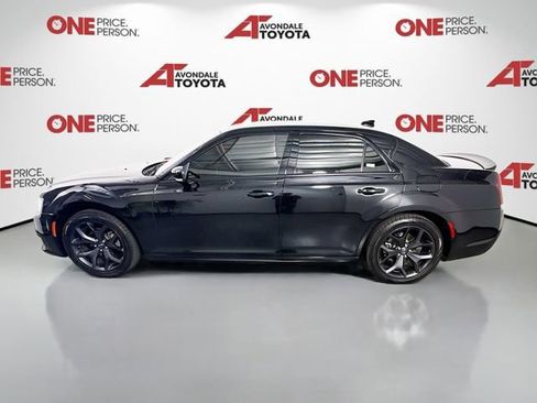 Used 2021 Chrysler 300 S w/ S Model Appearance Package RWD image 4