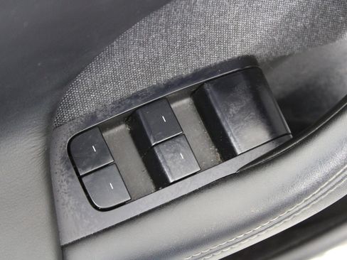 Used 2021 Tesla Model S Plaid image 41