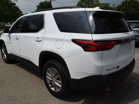 Used 2023 Chevrolet Traverse LT FWD image 9