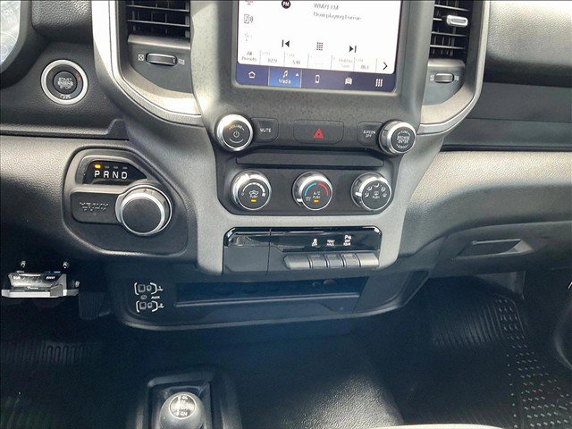 Used 2024 RAM 2500 Tradesman w/ Chrome Appearance Group AWD/4WD image 19