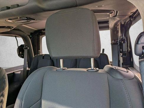 Used 2021 Jeep Wrangler Sport AWD/4WD image 15