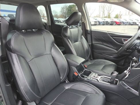 Used 2023 Subaru Forester Touring image 19