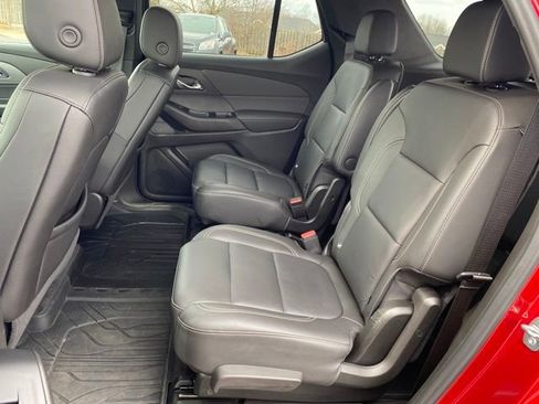 Certified 2023 Chevrolet Traverse LT w/ LPO, Floor Liner Package image 18