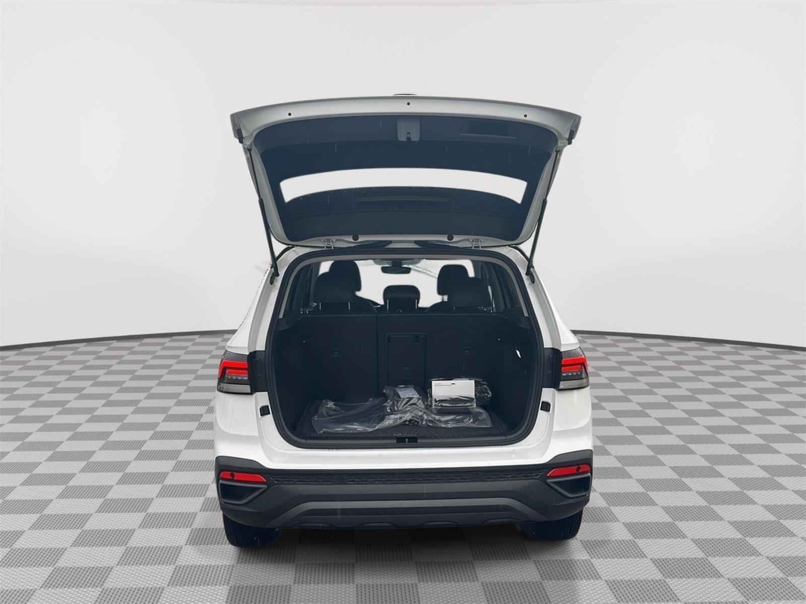 New 2026 Volkswagen Taos SE AWD/4WD image 38