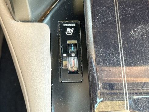 Used 2021 Lexus GX 460 Premium image 34