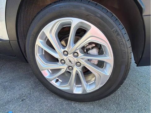 Used 2023 Chevrolet Bolt EUV LT w/ Driver Confidence Package FWD image 20