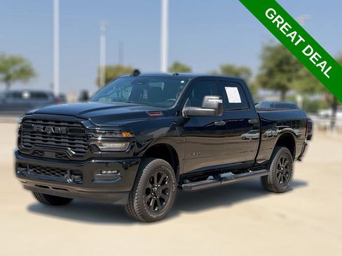 Used 2026 RAM 2500 Big Horn AWD/4WD image 3