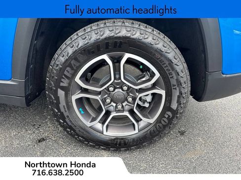 Used 2023 Jeep Grand Cherokee Trailhawk w/ Luxury Tech Group III AWD/4WD image 13