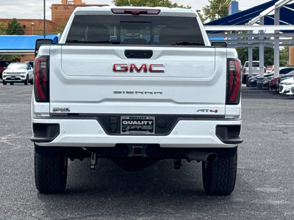 Used 2025 GMC Sierra 2500 AT4 w/ AT4 Premium Plus Package AWD/4WD image 6