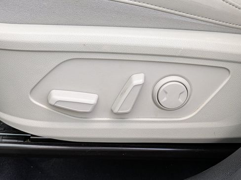 Certified 2024 Kia Sorento S AWD/4WD image 17