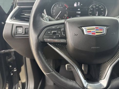 Used 2023 Cadillac XT6 Sport image 15